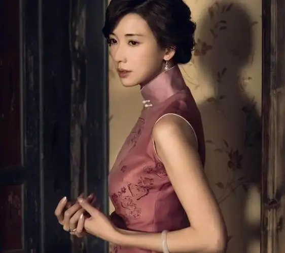 旗袍对于刘诗诗来说是怎么样的存在? - 石塘网