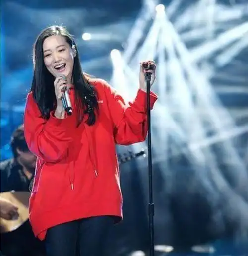 谭晶:我这辈子做最明智的抉择,就是为科学家丈夫生一对双胞胎