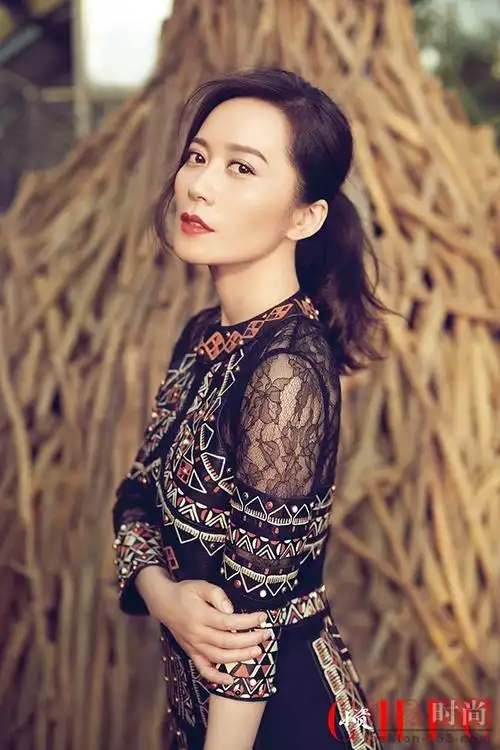 俞飞鸿为《小资chic》8月刊拍摄写真