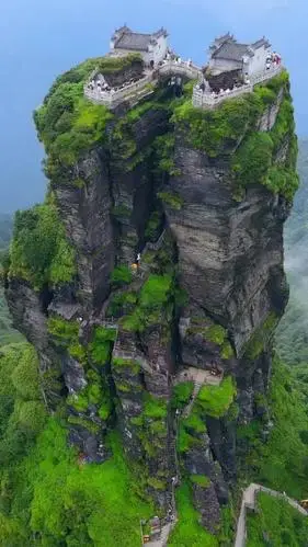武陵山脉最高峰天空之城梵净山