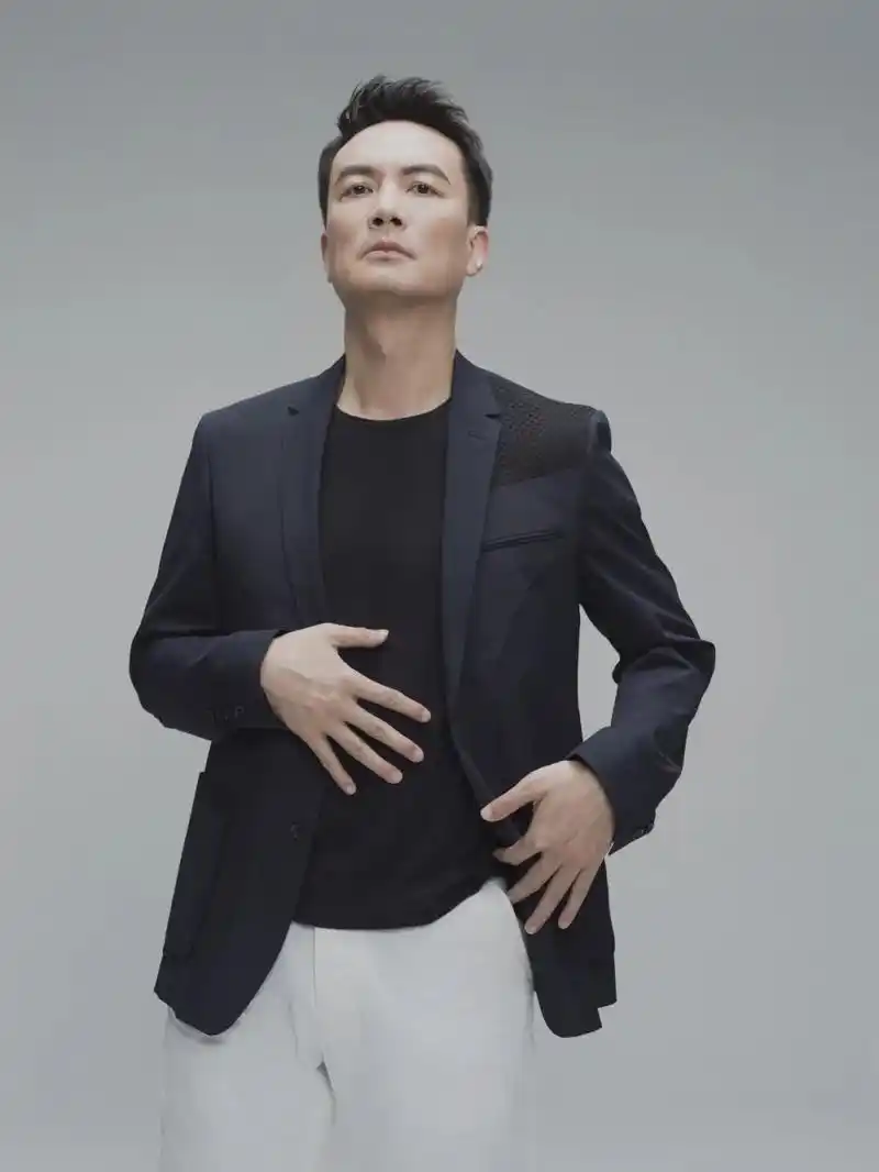 走近李泉的百变音乐之旅