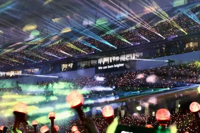 华晨宇鸟巢四面台演唱会第一人#背景图0499#2023华晨宇火星演