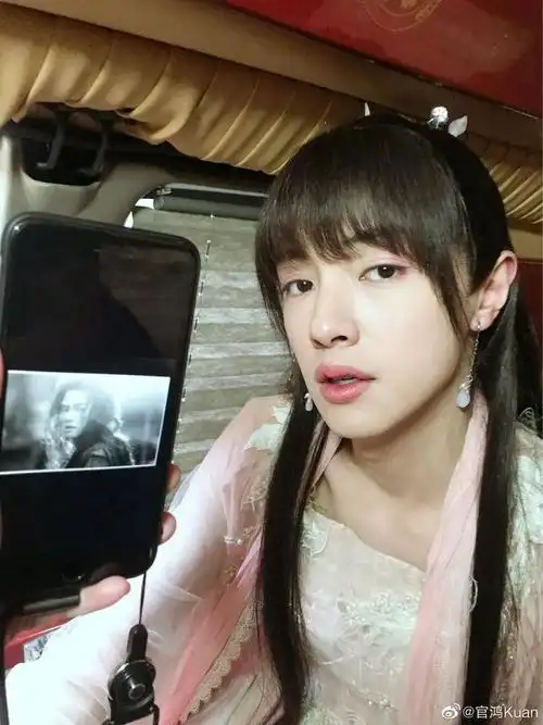 胡先煦女装扮相引发众人热议,他们平时很帅但"美"起来也很惊艳!