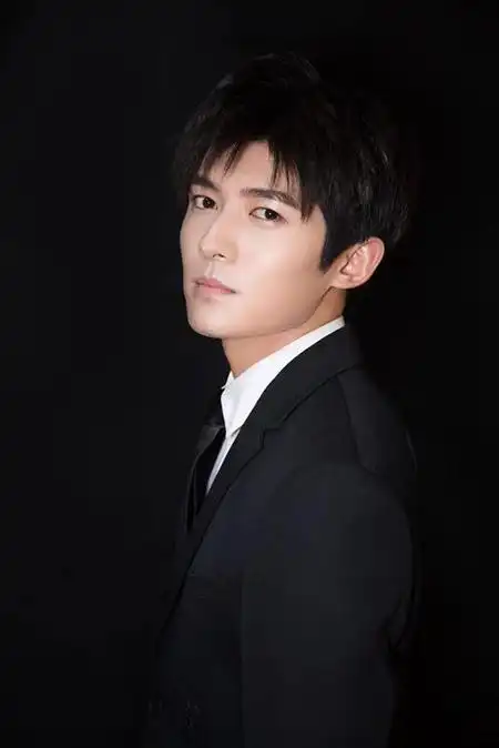 《新神雕侠侣》官宣海报 佟梦实版杨过再塑经典