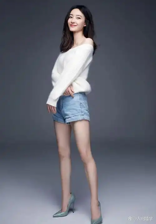 女星高跟鞋美腿盘点:唐嫣,王丽坤,曼妙身材完美御姐!