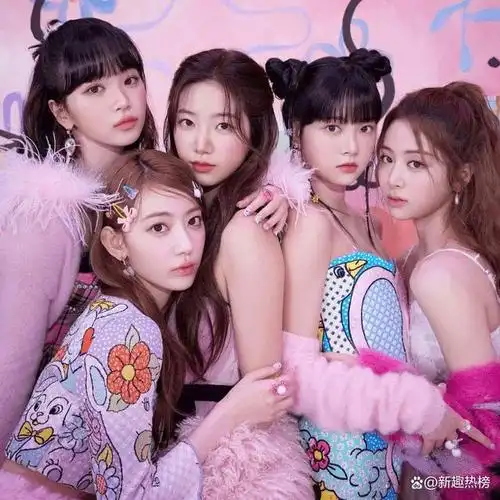 每年都有很多超级厉害的韩国女团出现,她们之间的竞争可谓是激烈无比!