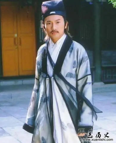 他们分别是:宋远桥,俞莲舟,俞岱岩,张松溪,张翠山,殷梨亭,莫声谷