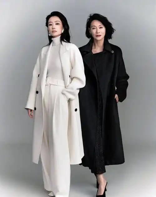 一个真空,一个热泪盈眶_外套_黑色_大衣