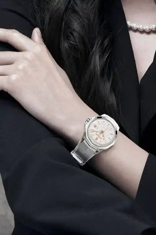 小爽伴小暑,夏季清凉look_清透_表海军上将_昆仑