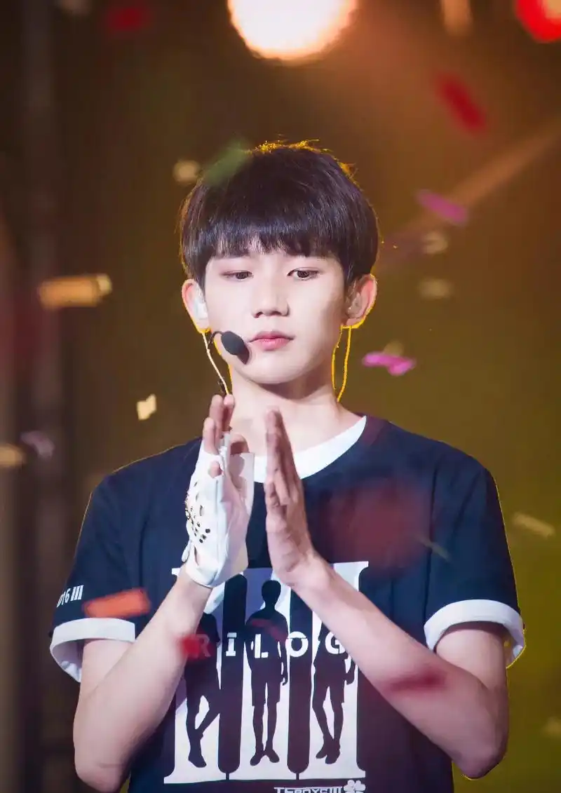 王源出道九周半快乐.#王源#王源出道九周年 #宝藏男孩 把源 - 抖音