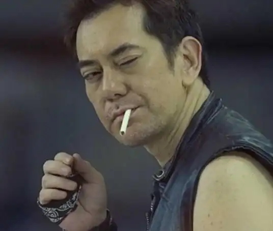 黄秋生虽然大部分出演的片子都是配角这一类,但是他的演技却是毋庸