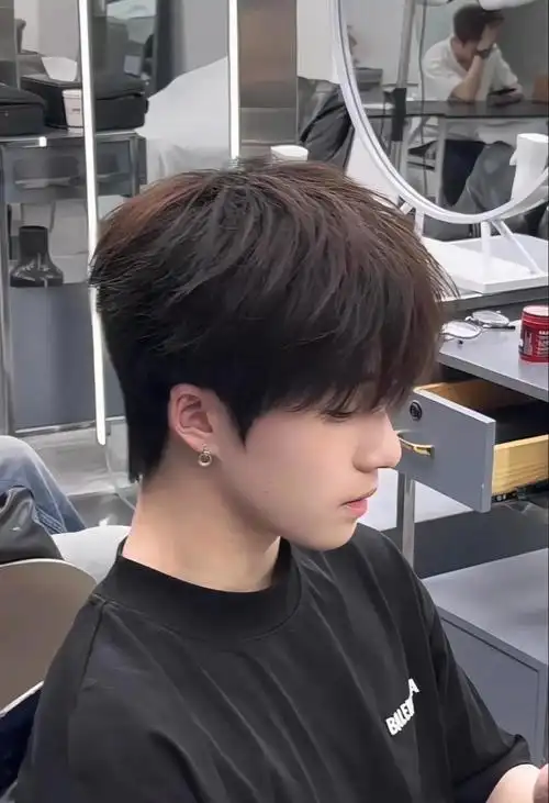 盖,钢夹烫,微分前刺,纹理碎盖,摩根微分,气垫烫,中分背头,摩根烫,摩根