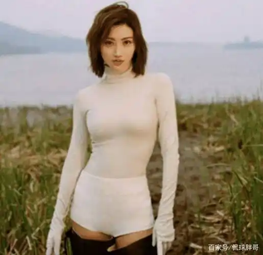 景甜10年前旧照被扒,看到原图瞬间懵了,简直难以相信自己的眼睛