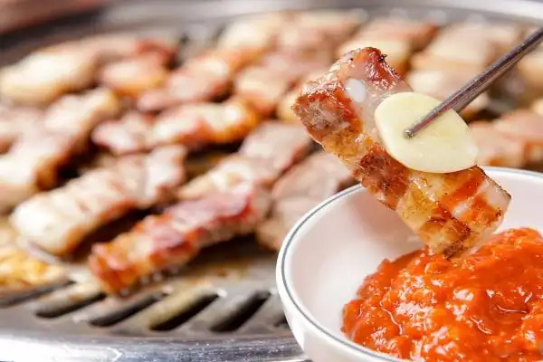 韩国烤肉加盟加盟韩国烤肉轻松赚大钱