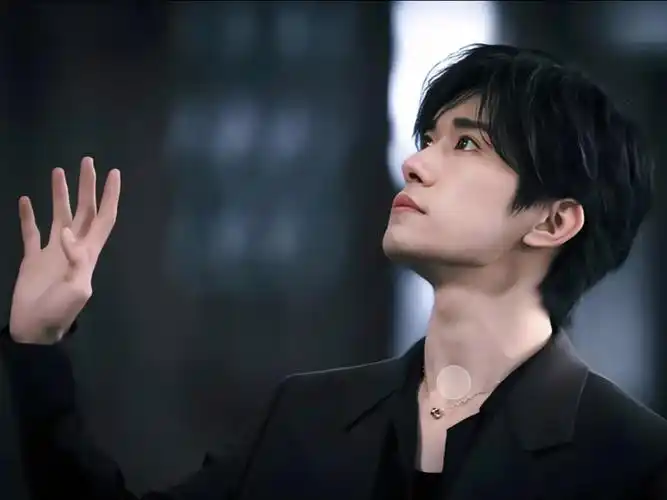 易烊千玺《守一扇心窗》用歌声守护少年的梦