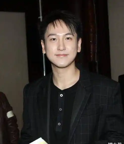 国民老公汤珈铖,颜值才华并存,九亿少女的梦_汤君年_汤臣_时候