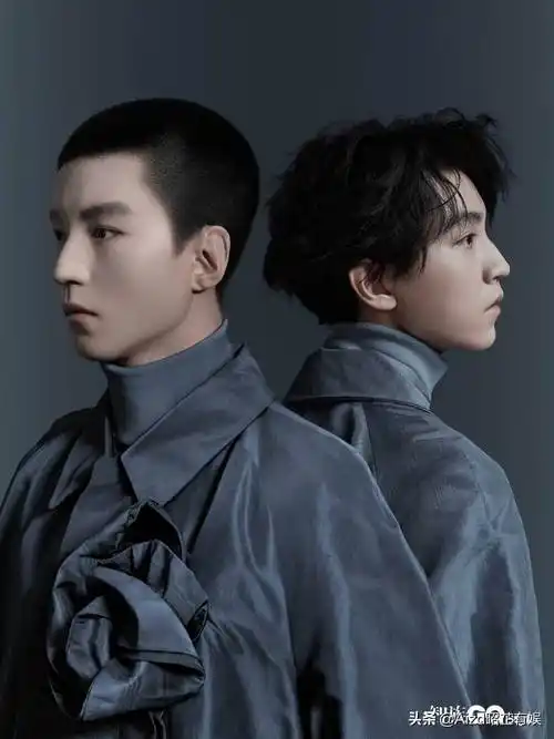 王俊凯寸头,周冬雨蝴蝶幻彩,刘昊然光影大片_封面_杂志_王俊凯