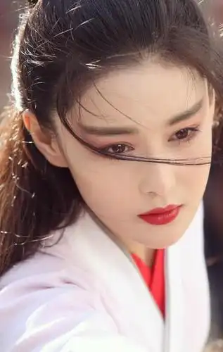 张馨予古装女神照片一览,随便一个扮相就让人惊艳不已!