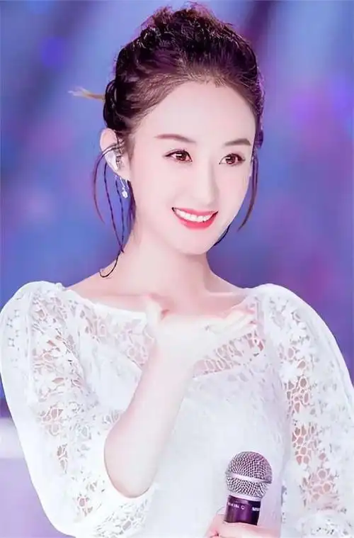 这一次,被爆料"知三当三"的赵丽颖,却给整个娱乐圈敲响了警钟