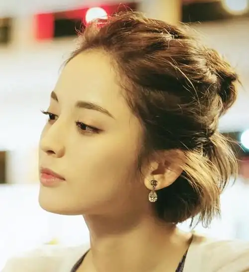 火爆娱乐圈的半束发杨幂baby都爱得不行三步就能get