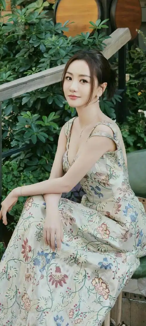 42岁的杨蓉把"有容乃大"体现的淋漓尽致