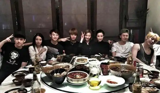 任嘉伦的媳妇聂欢丈夫成名背后有辛酸在家做全职太太也幸福