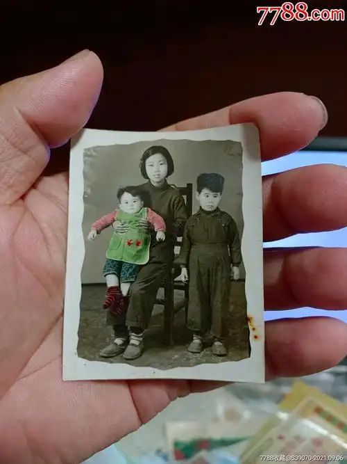 姐弟三人的合影,最小的上色-价格:10元-se82460738-老照片-零售-7788