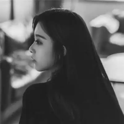 顾梦:偏黑色系女头唯美超拽.