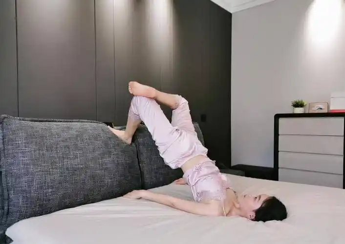 31岁林允儿二提影后,冻龄女神皮肤吹弹可破,这状态说18我都信_身体