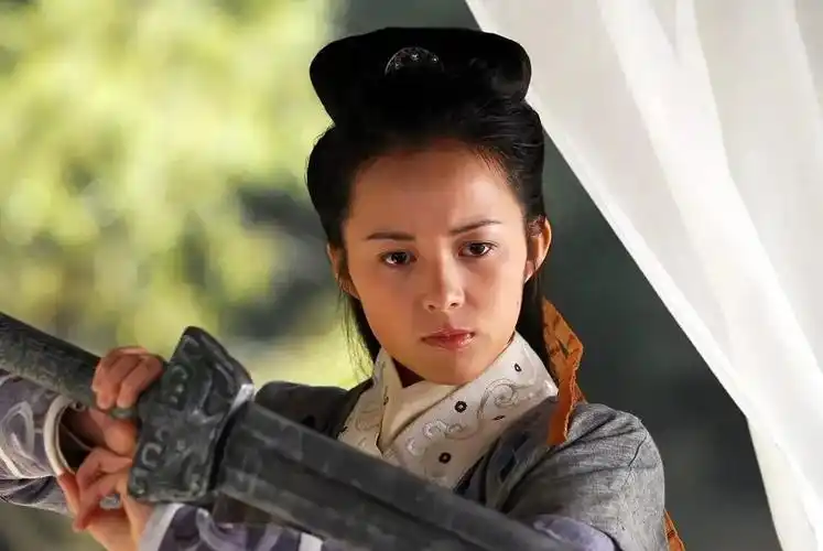 比如,和李逍遥最般配的是赵灵儿还是林月如,或者马尔泰若曦最爱的是老