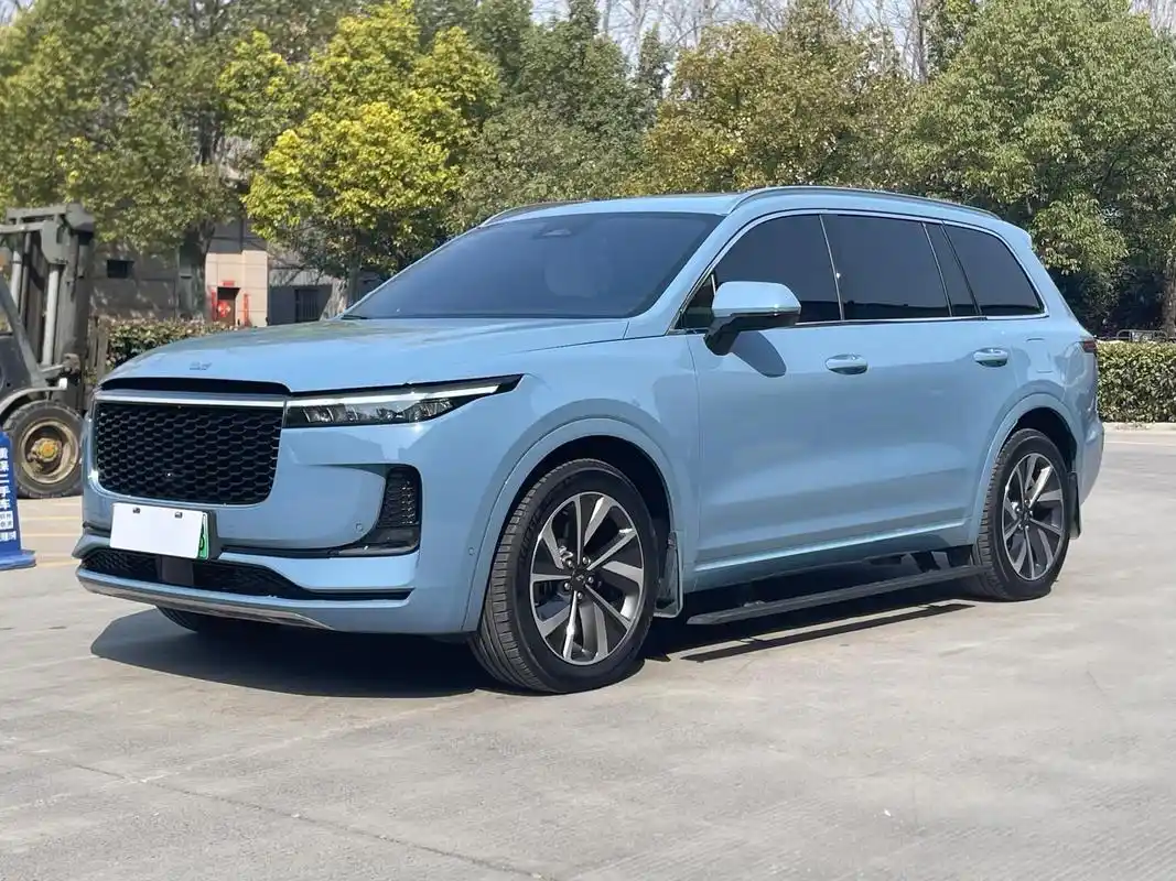 理想汽车 理想one .22年1月上牌,仅行驶29000km - 抖音