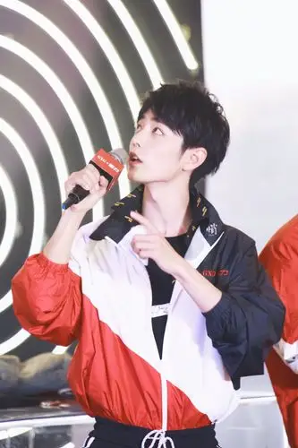 肖战180915 杭州 gxg ×回力站台活动