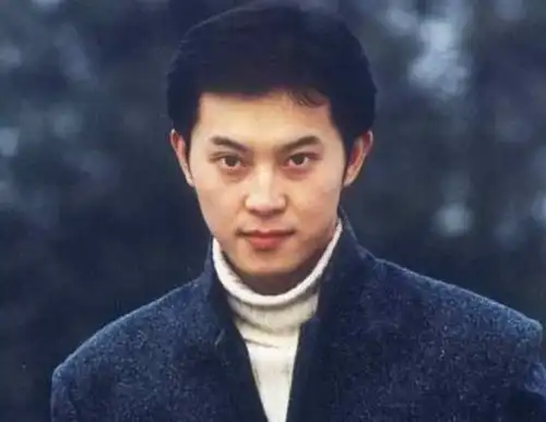 倪大红扮演的,将一个人到中年蛮不讲理的角色展现得淋漓尽致,其实年轻