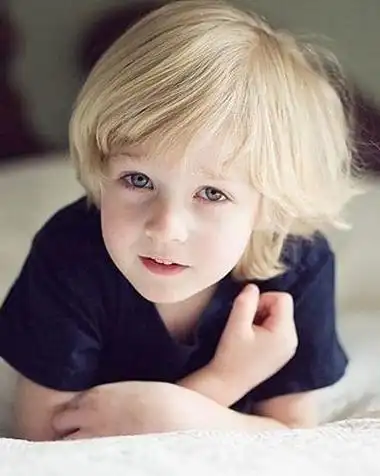 清爽有型真精神,家有儿子的请收藏(圆脸男孩发型好看图片 男童) - 冷