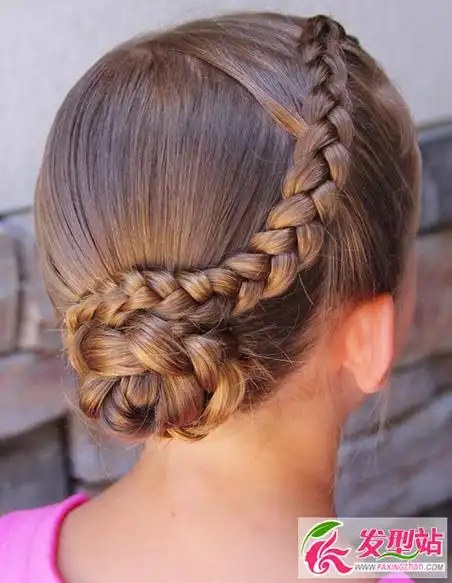 天真浪漫小姑娘编发儿童编发扎发图片大全