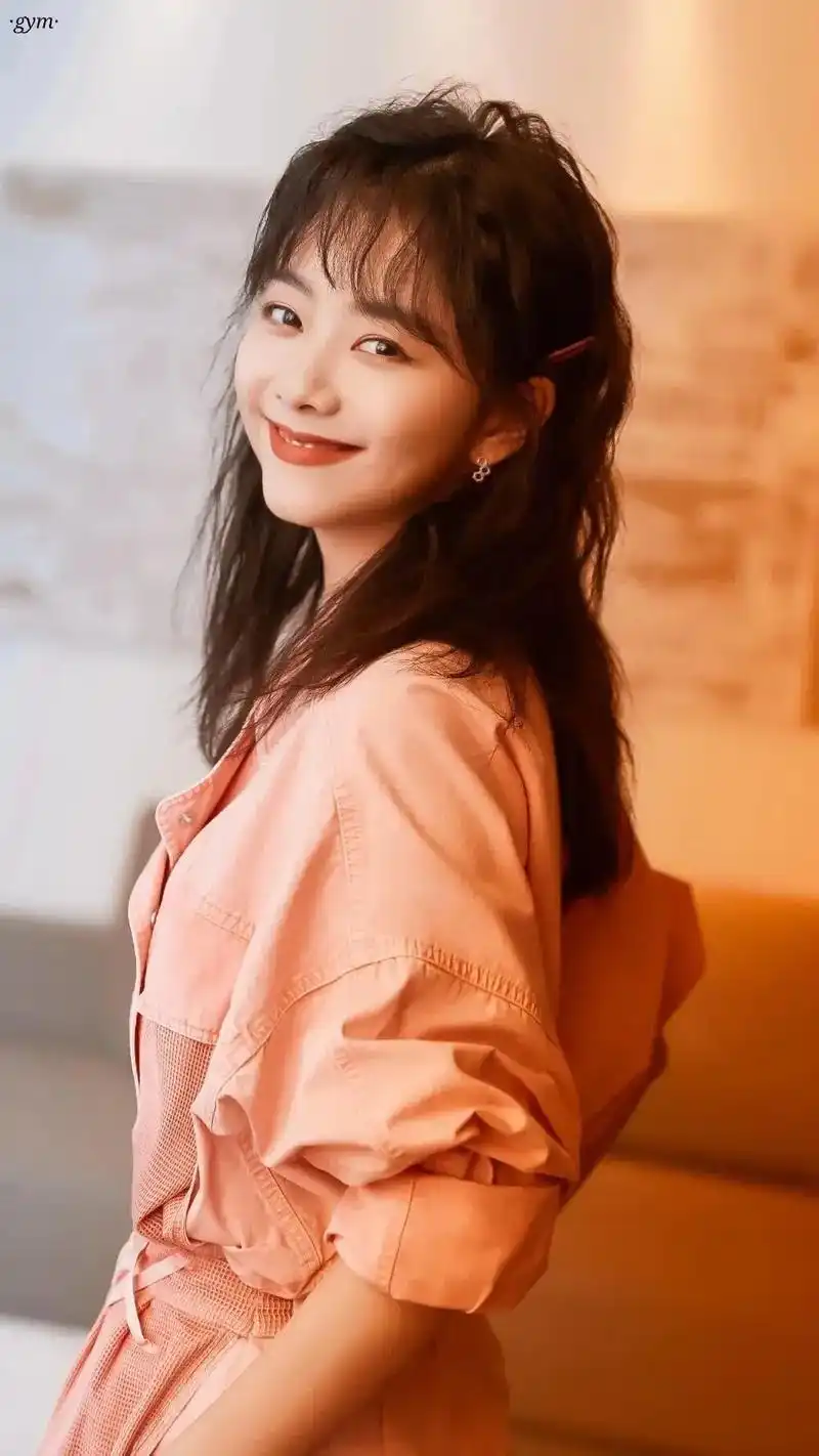 最近的新鲜照片 #我的宝藏女孩 #谭松韵 - 抖音