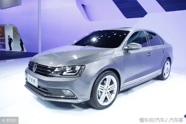 大众速腾1.6自动舒适落地多少钱?