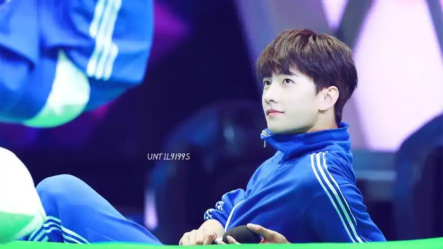 求男杨洋的图片