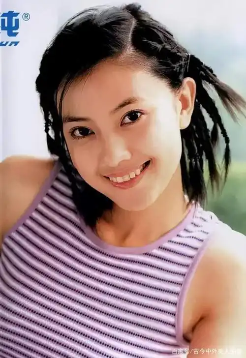 看到高圆圆的旧照,才知道什么叫"国民校花"