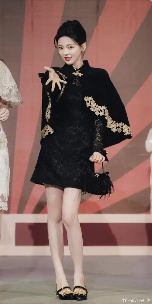 杨超越美腿系列写真