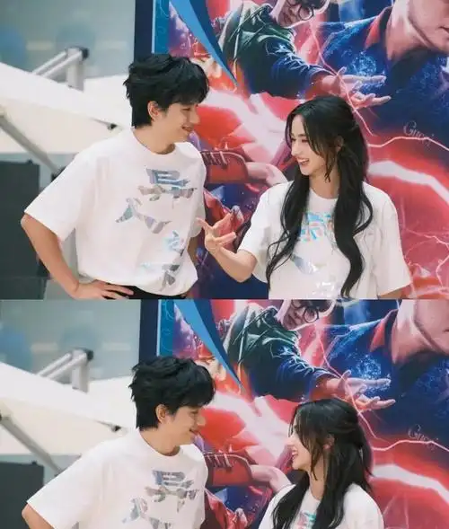 养成系弟弟又换女友了?|胡先煦_新浪新闻