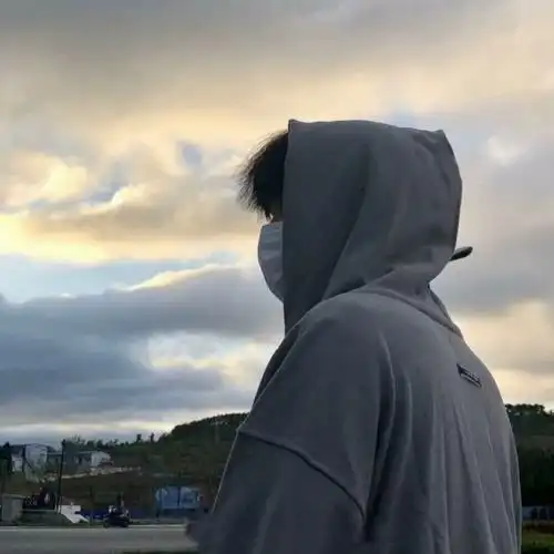 螺丝圆粉丝在吗 有人说他是渣男(更新渣男头像图)