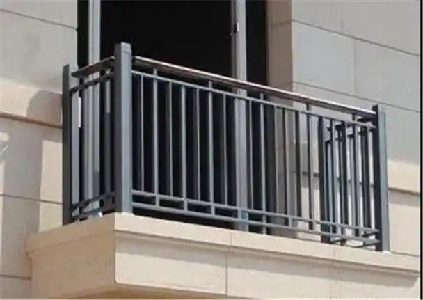 【龙腾·通江府】建筑篇:锌钢阳台护栏,守护您爱的家