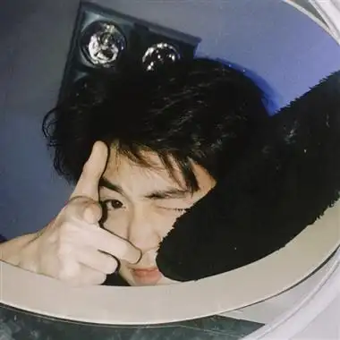 沙雕又不失帅气的头像男(精选12张)