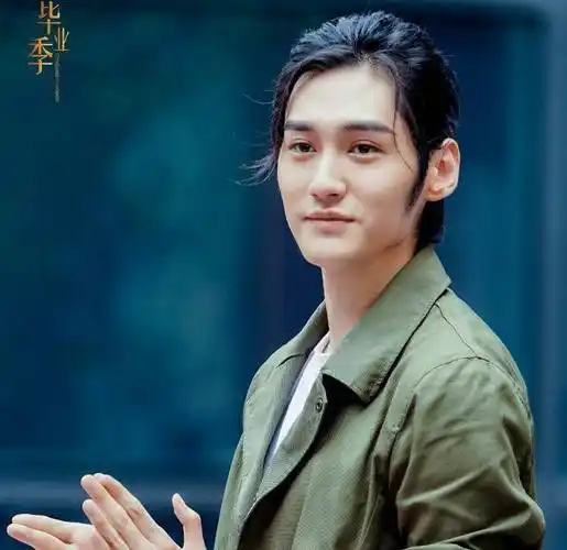 《极限挑战》刚播出,邓伦杀青多年的新剧官宣,看阵容不追不行