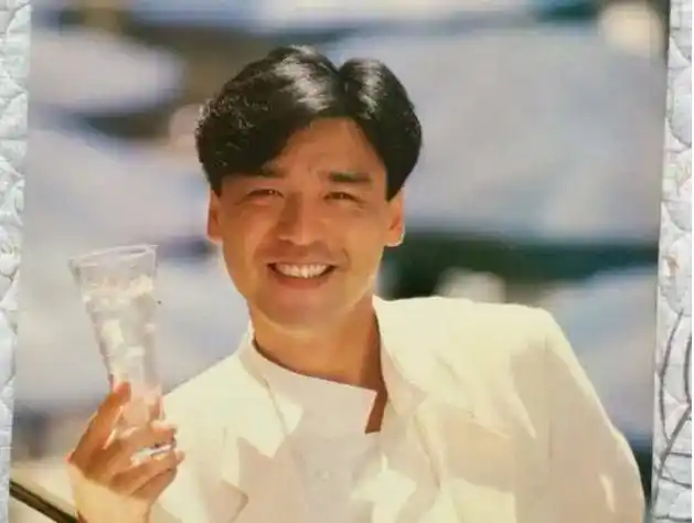 钟镇涛背后的两个女人章小蕙让他倾家荡产范姜为他还债1亿