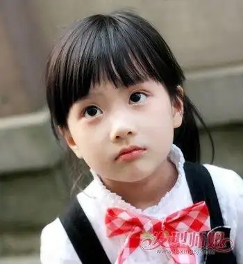 小孩子如何梳好看的发型 小学生梳什么发型简单好看