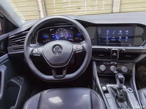 出21款速腾202011月上牌目前12万公里