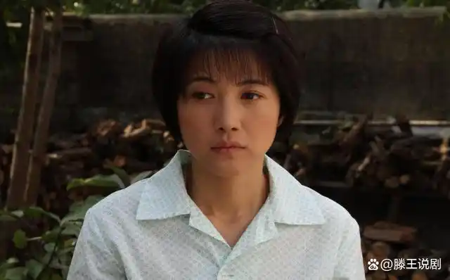 八料影后颜丙燕,因太坚守原则难出头,撕下了多少演员的遮羞布