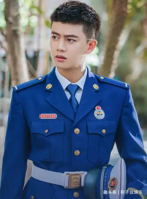 任嘉伦身高被黑!